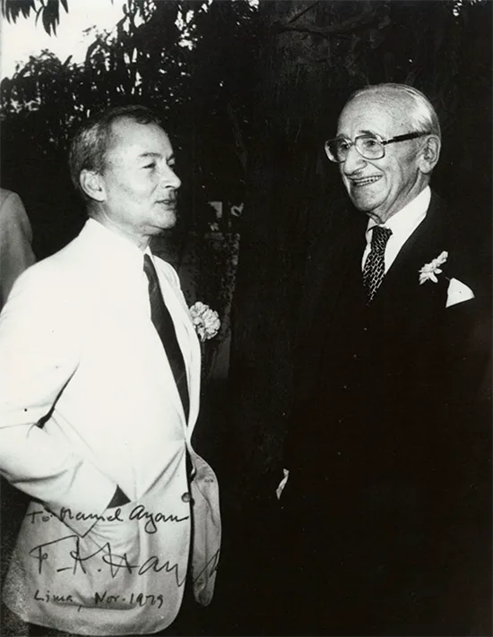 Muso-y-Hayek(2)